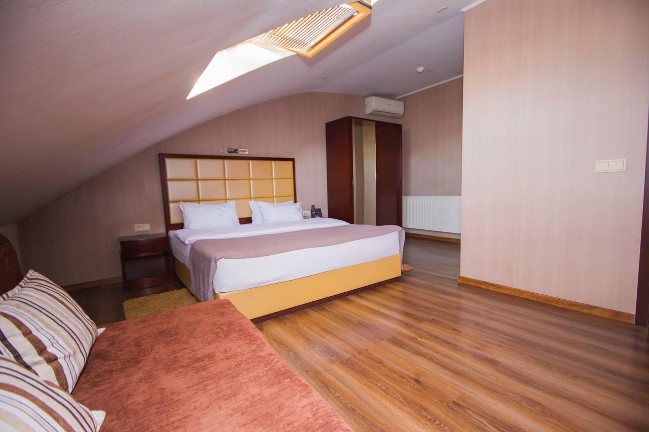 Hotel Orion Budget Tbilisi Exterior photo